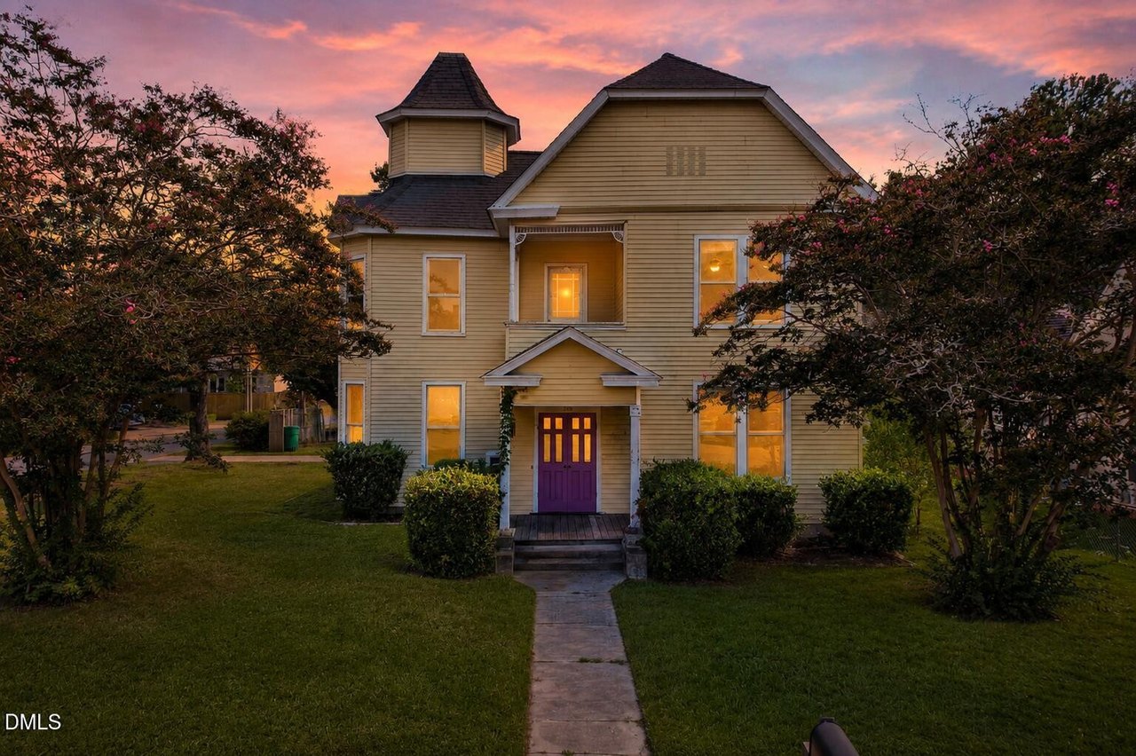 300 E 2nd St, Kenly